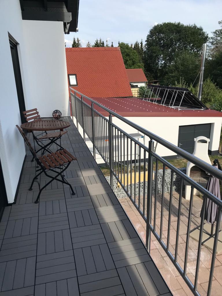 Edelstahl-Geländer mit senkrechten Sprossen img 20220907 wa0002