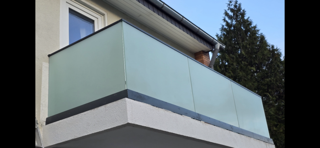 Ganzglas-Geländer img 4743